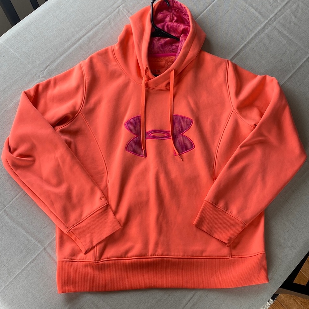 Under Armour sweatshirt